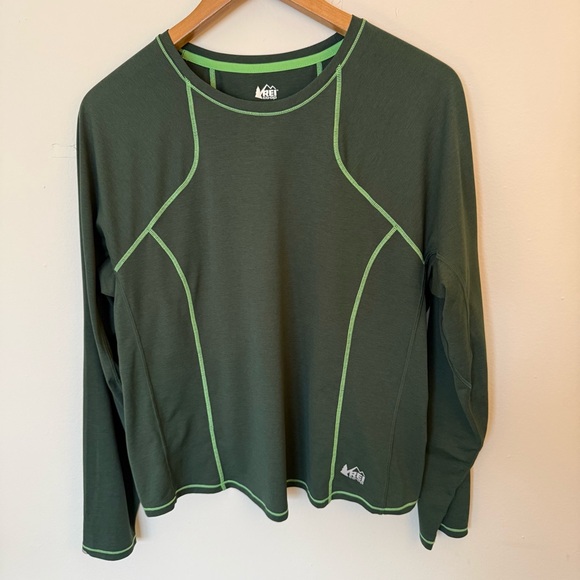 REI Tops - REI Women’s Green Fitness Athletic XL Long Sleeve Fast Dry Shirt